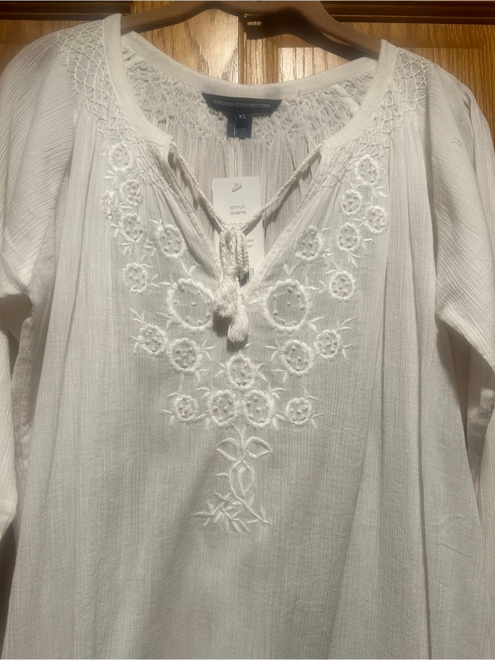French Connection Women's White Embroidered Swim Cover-Up Tunic NwT XS/S - Picture 3 of 7